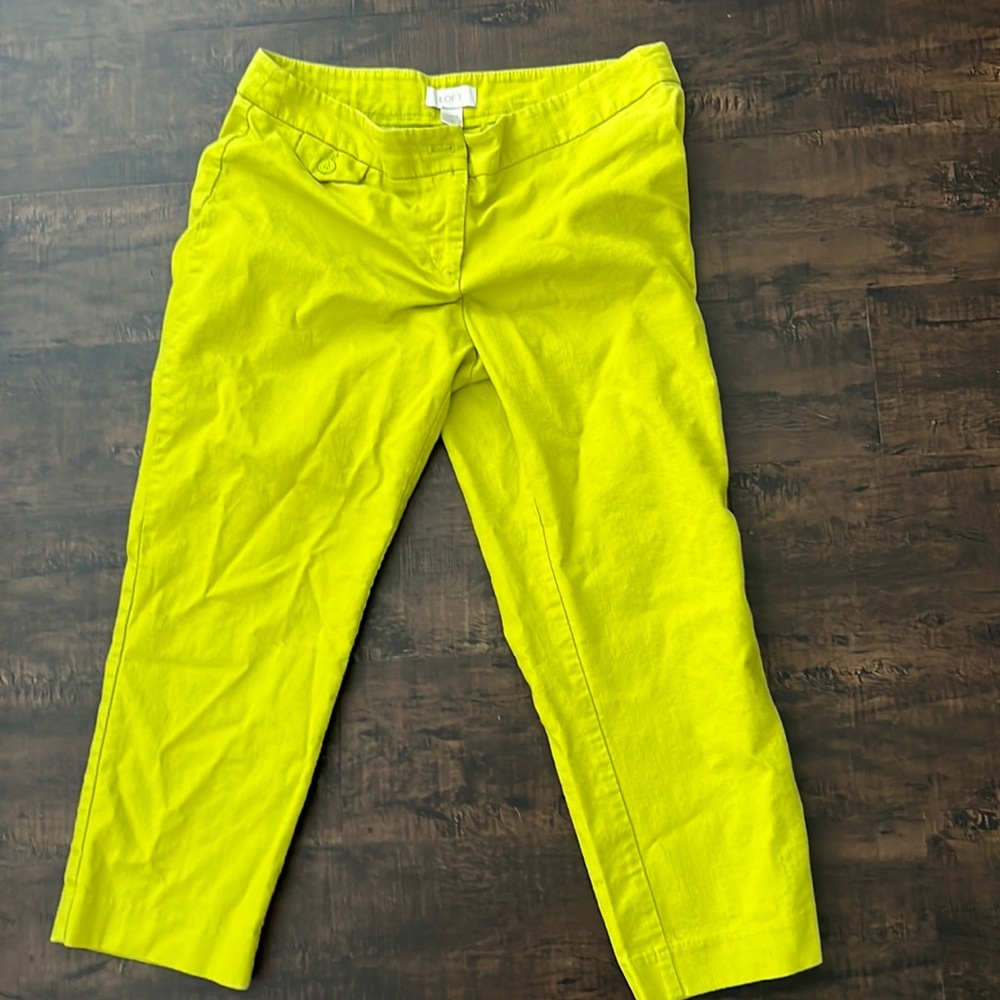Loft long capris woman.